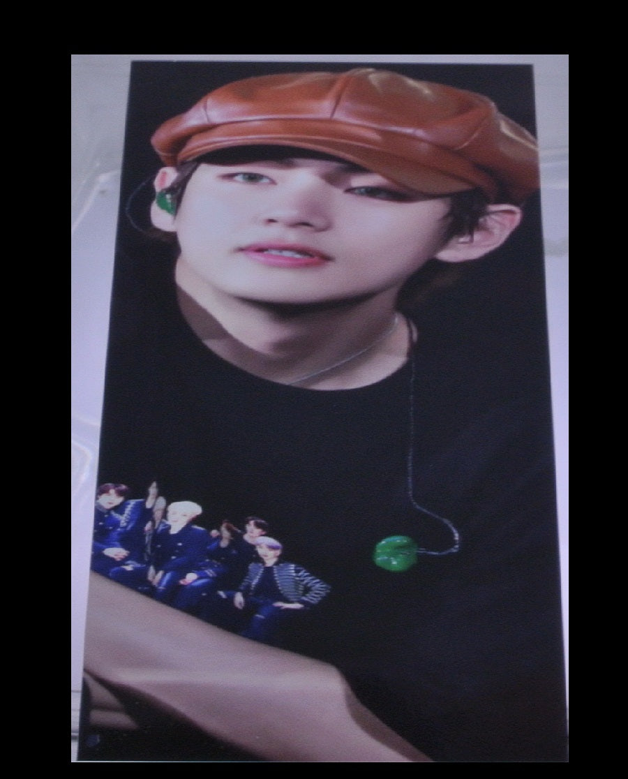 BTS BOOKMARK V KIM TAEHYUNG BROWN LEATHER NEWSBOY CAP FANSITE MINI SLOGAN BANNER 2 SIDED LIMITED EDITION