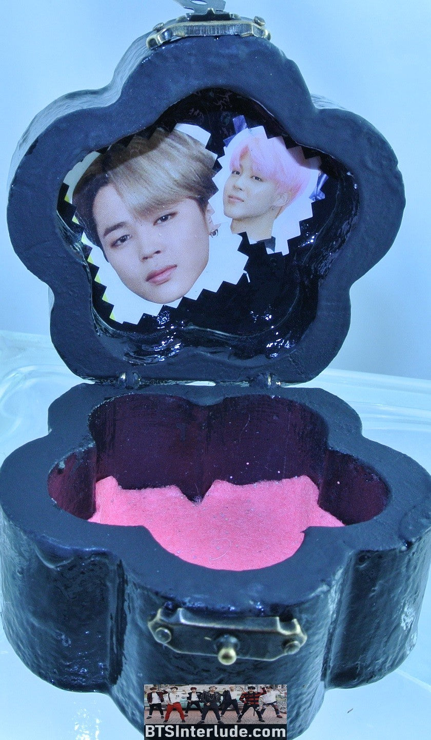 BTS BOX CLOVER PARK JIMIN TRINKET JEWELRY BLACK SUIT SILVER CHAIN NECKLACE PINK GLITTER INSIDE