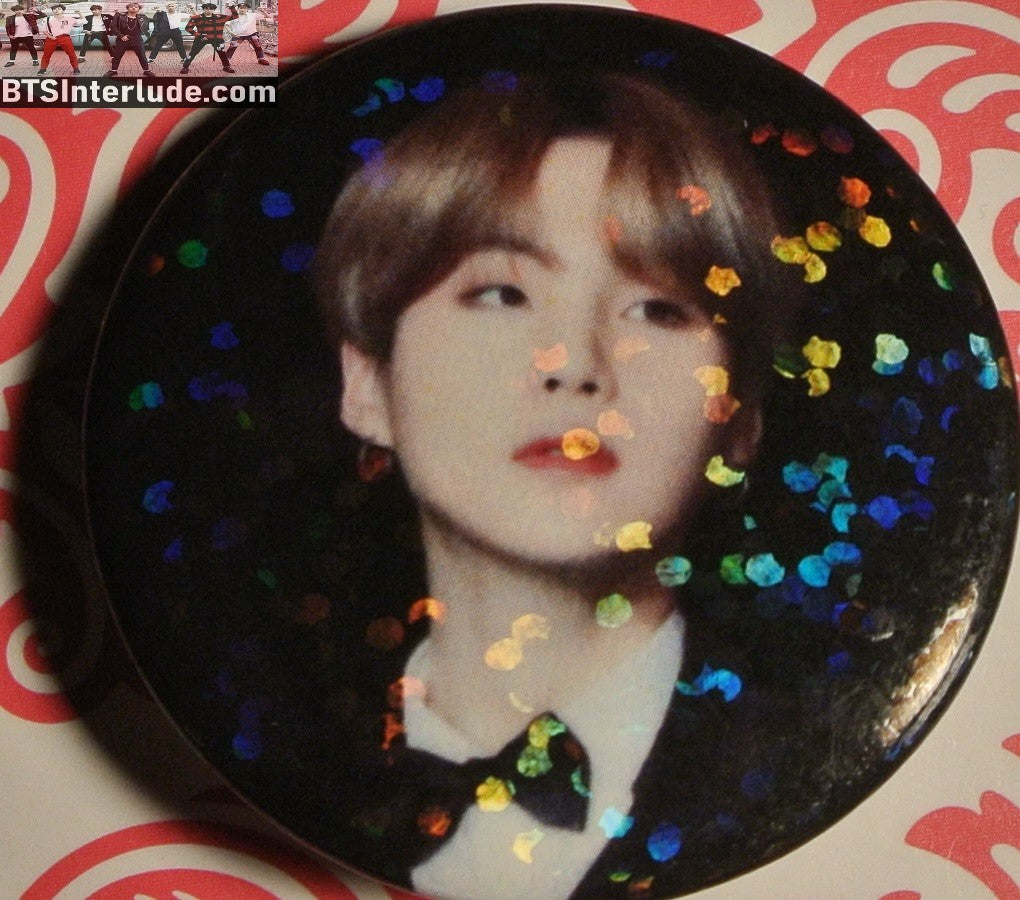BTS BUTTON SUGA MIN YOONGI 민윤기 1.25" GLITTER BLACK TUX FANSITE BADGE PIN