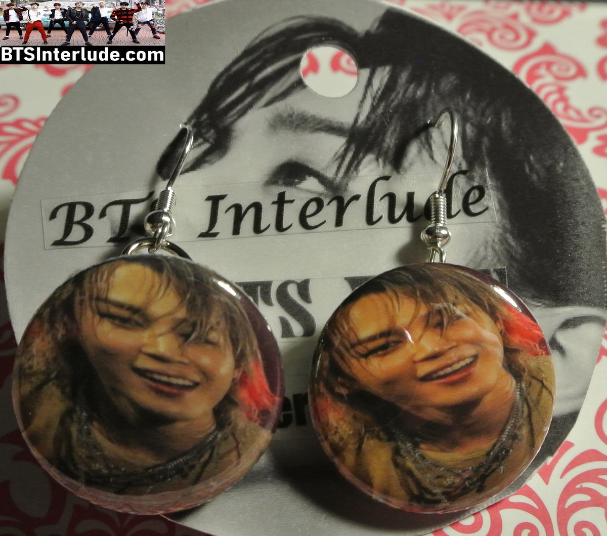 BTS EARRINGS BUTTON PARK JIMIIN 박지민 2 IN 1 ID ARIRANG TAN SHIRT SMILE PIERCED OR CLIP DANGLE DROP