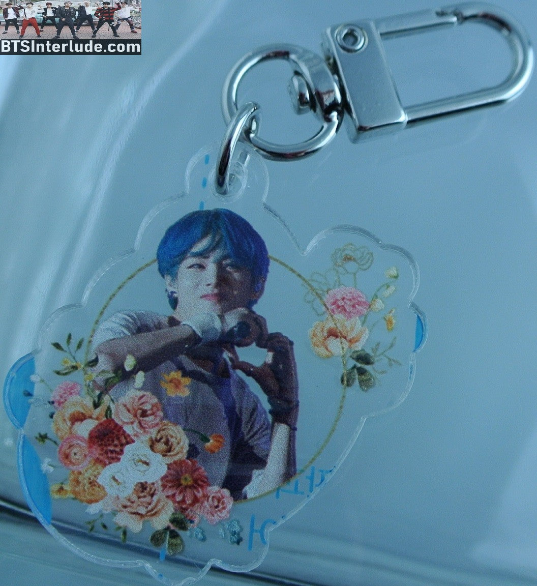 BTS KEYCHAIN ACRYLIC V KIM TAEHYUNG 김태형 BLUE HAIR DIVOVIVA FANSITE SILVER CLASP CLIP KEYRING KEY RING CHAIN LIMITED EDITION
