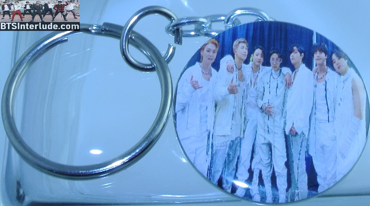 BTS KEYCHAIN BUTTON GROUP PERMISSION TO DANCE CONCERT WHITE JUNGKOOK V JIMIN RM J-HOPE SUGA JIN KEYRING KEY CHAIN RING