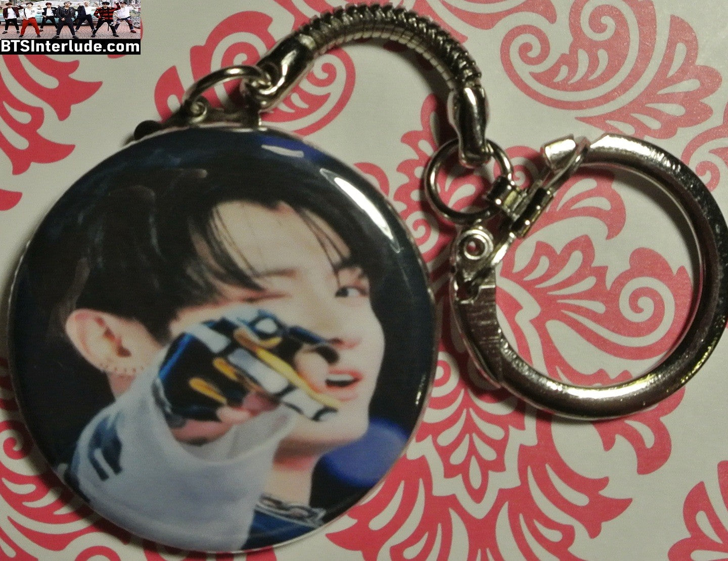 BTS KEYCHAIN BUTTON JEON JUNGKOOK 전정국 ARIRANG POINTING KEYRING KEY CHAIN RING