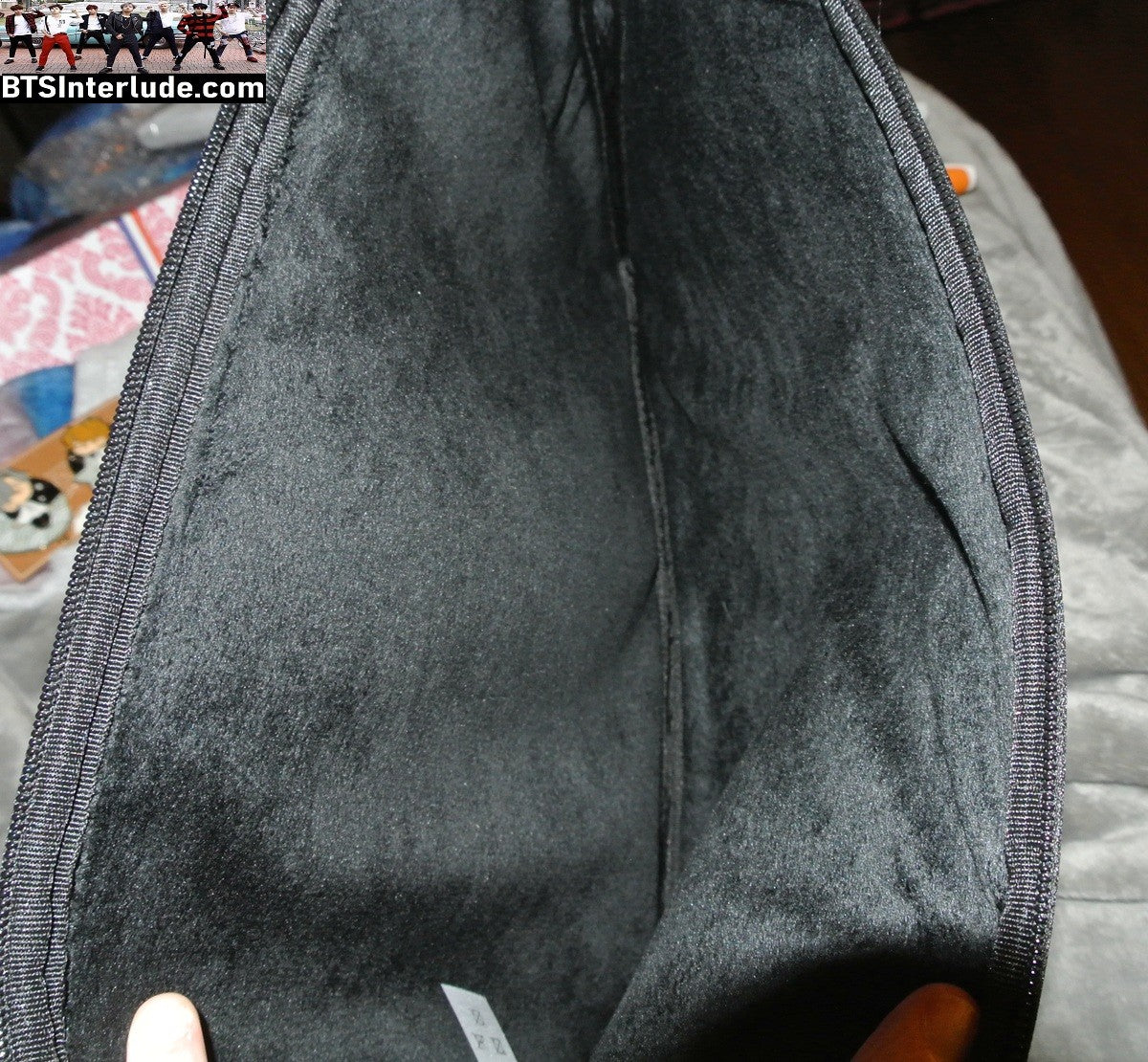 BTS LAPTOP SLEEVE 15" V KIM TAEHYUNG 김태형 BLUE HAIR BLACK JACKET PADDED LINED WITH VELVET ZIP TOP