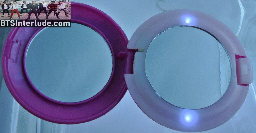 BTS MIRROR JEON JUNGKOOK 전정국 PINK COMPACT 2 SIDED LIGHT UP WITH STUFFIE