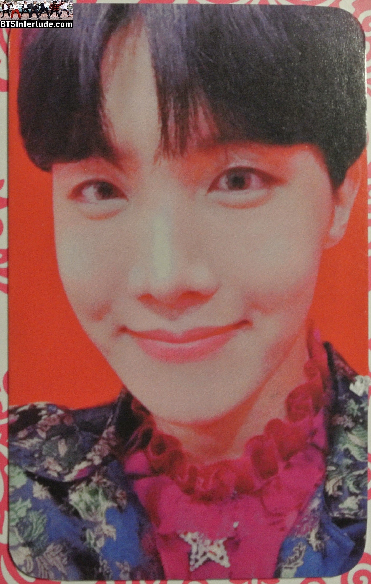 BTS PHOTOCARD FANSITE J-HOPE JUNG HOSEOK 정호석 HOBI LOVE YOURSELF RED BACKGROUND PC PHOTO CARD