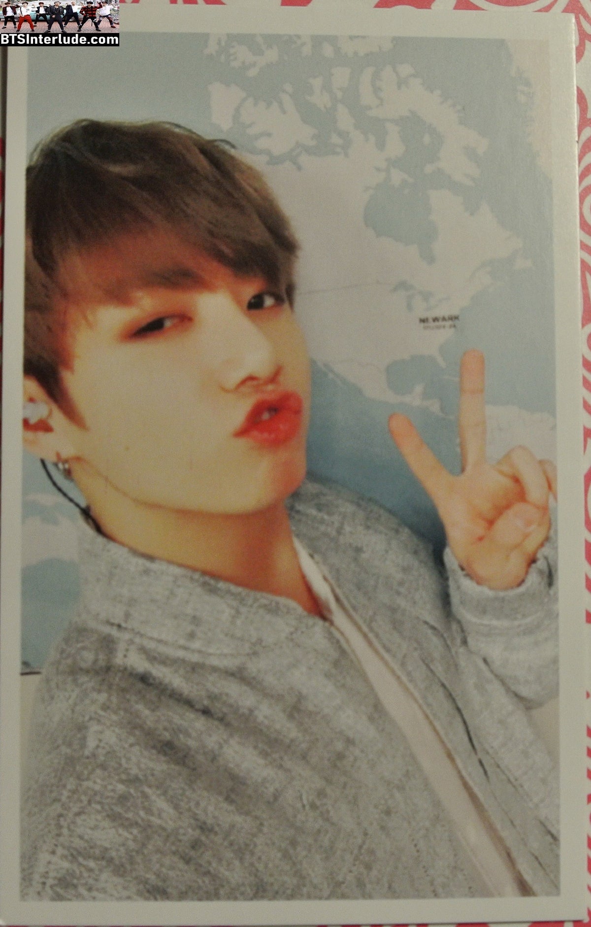 BTS PHOTOCARD FANSITE JEON JUNGKOOK 전정국 GREY JACKET V SIGN PC PHOTO CARD