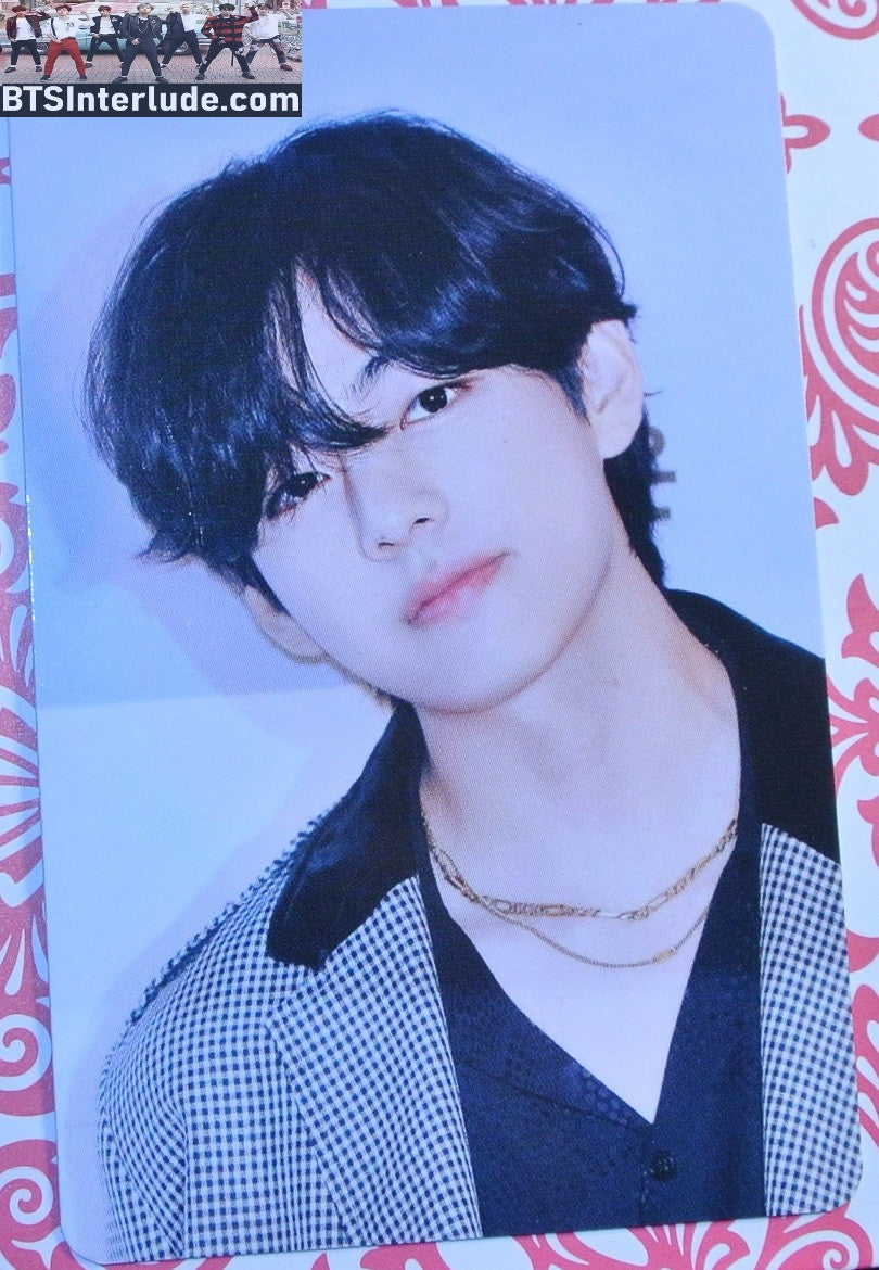 BTS PHOTOCARD FANSITE V KIM TAEHYUNG 김태형 BLACK WHITE CHECKED JACKET NUNA V FANSITE BEFORE MIDNIGHT PHOTO CARD PC