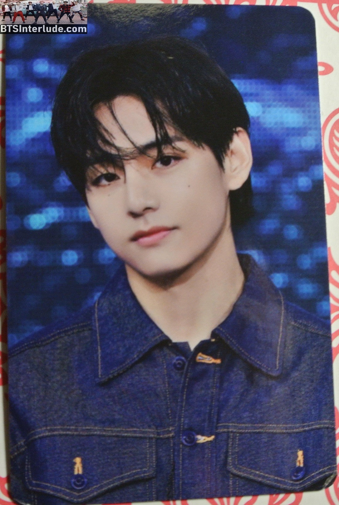 BTS PHOTOCARD FANSITE V KIM TAEHYUNG 김태형 HEAD TILT DARK BLUE JACKET NUNA V FANSITE BEFORE MIDNIGHT PHOTO CARD PC