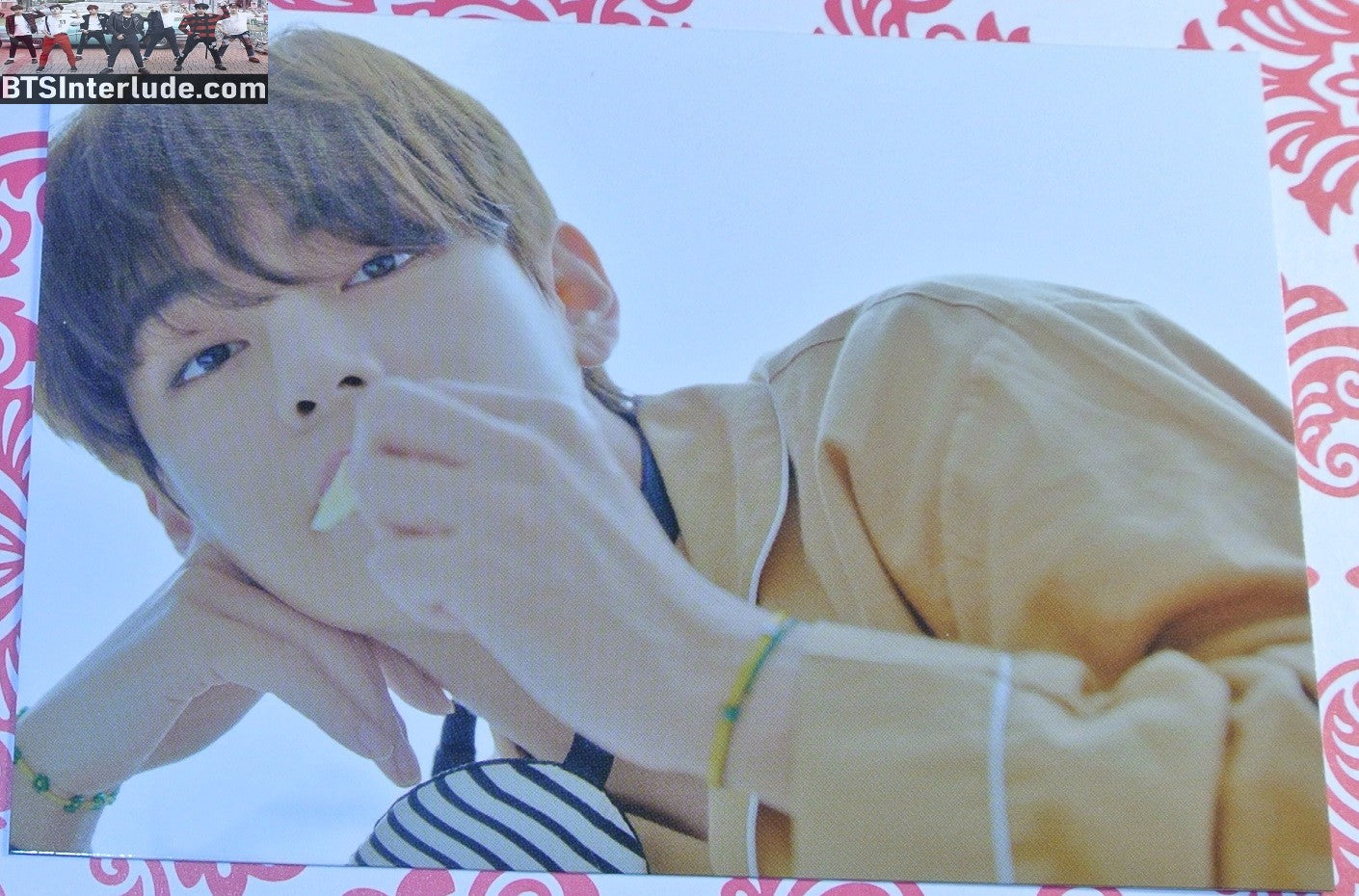 BTS PHOTOCARD OFFICIAL V KIM TAEHYUNG 김태형 YET TO COME BUSAN OFFICIAL MERCHANDISE