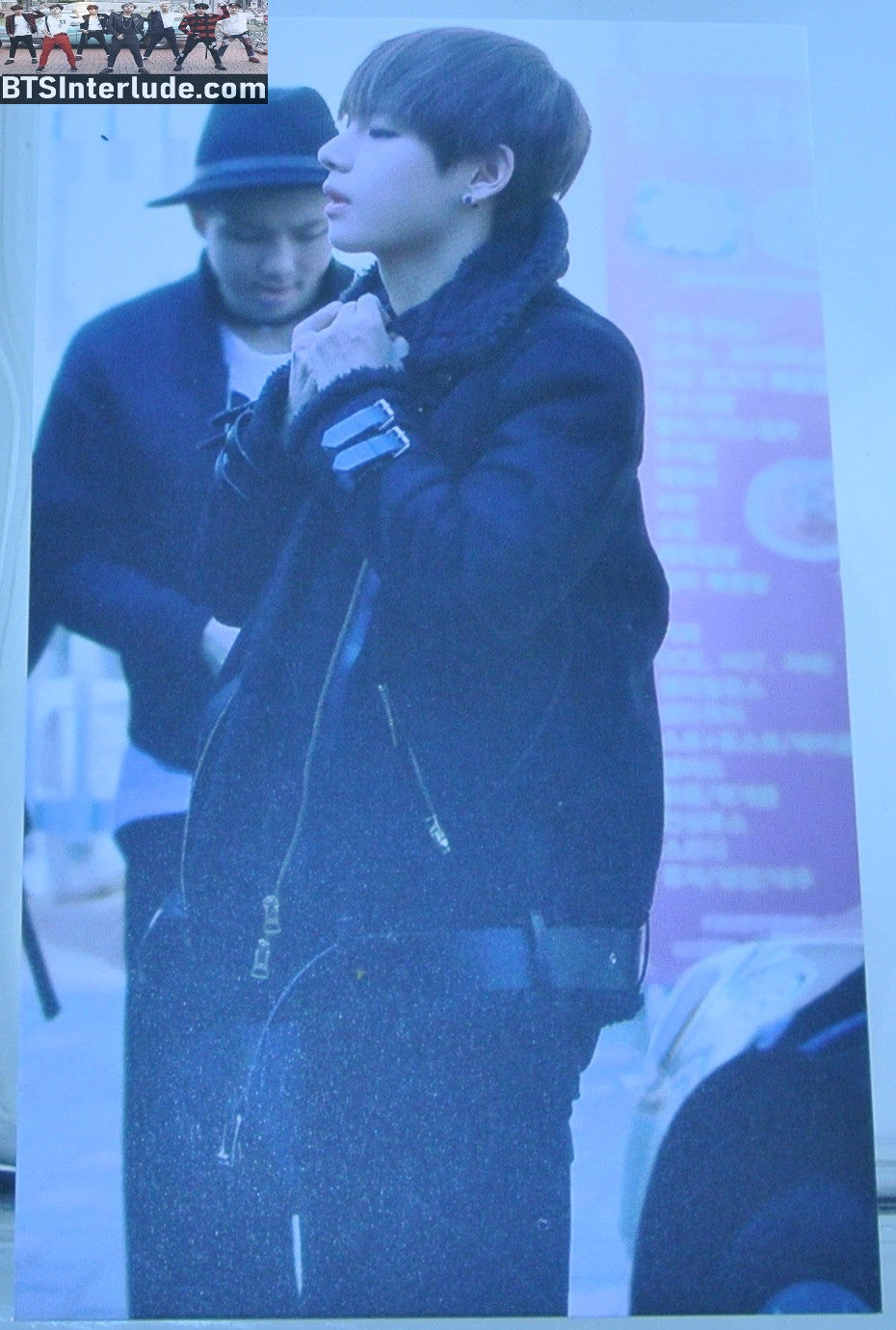 BTS PHOTOCARD FANSITE V KIM TAEHYUNG 김태형 BLACK COAT AIRPORT FASHION 010DO FANSITE PHOTO CARD
