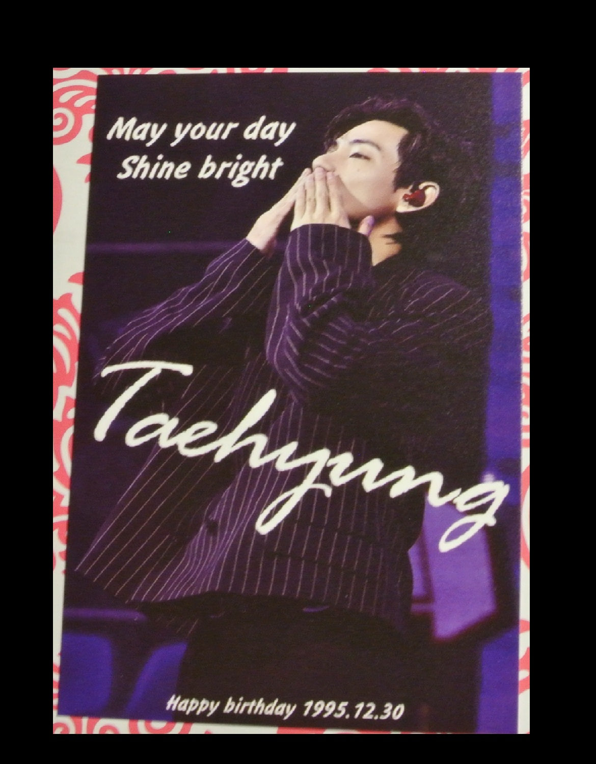 BTS PHOTOCARD FANSITE V KIM TAEHYUNG 김태형 BLACK PINSTRIPE JACKET THROWING KISSES FANSITE PC PHOTO CARD