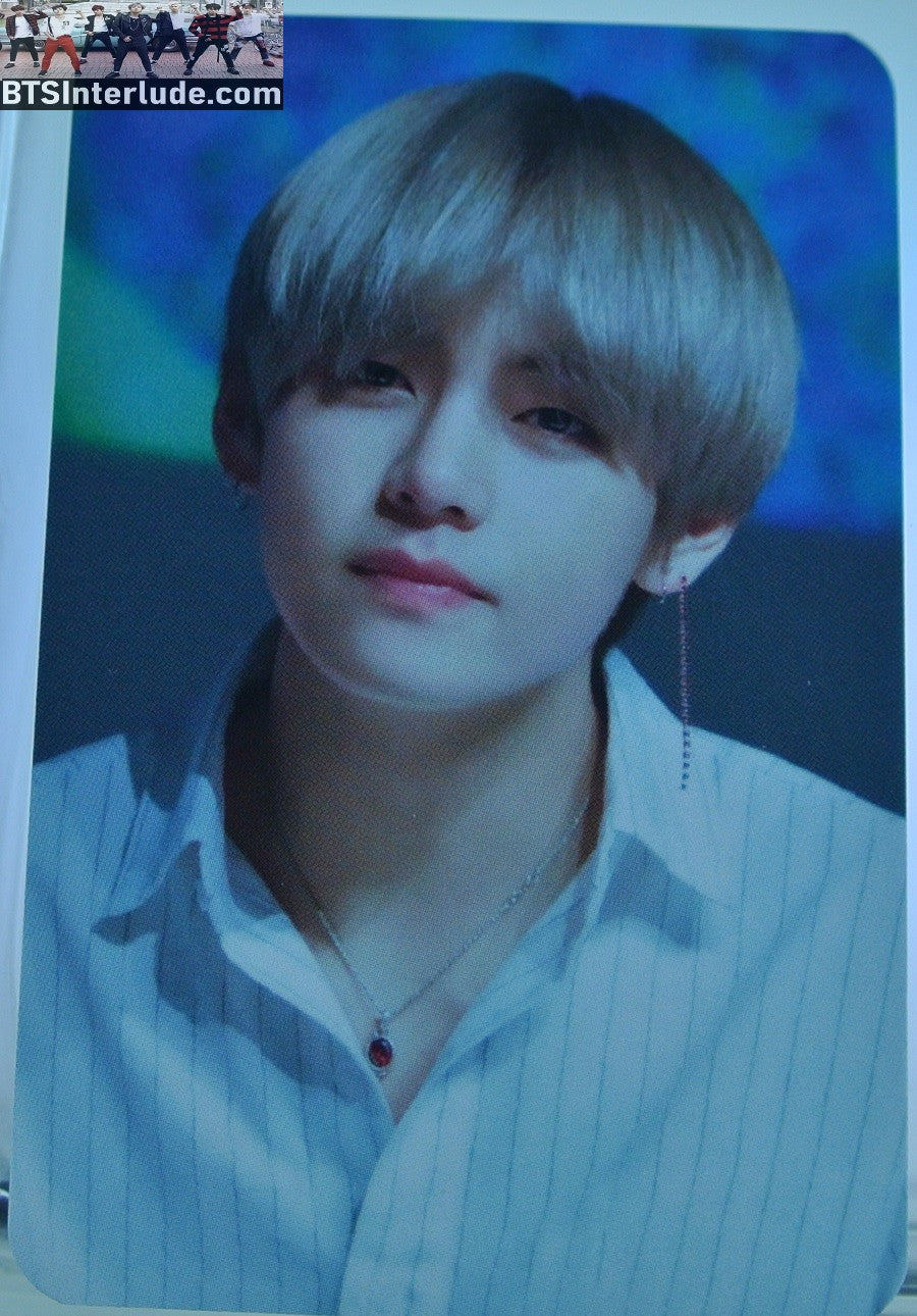 BTS PHOTOCARD FANSITE V KIM TAEHYUNG 김태형 BLOND HAIR WHITE STRIPED SHIRT FANSIGN NUNA V FANSITE VREATHTAKING PHOTO CARD