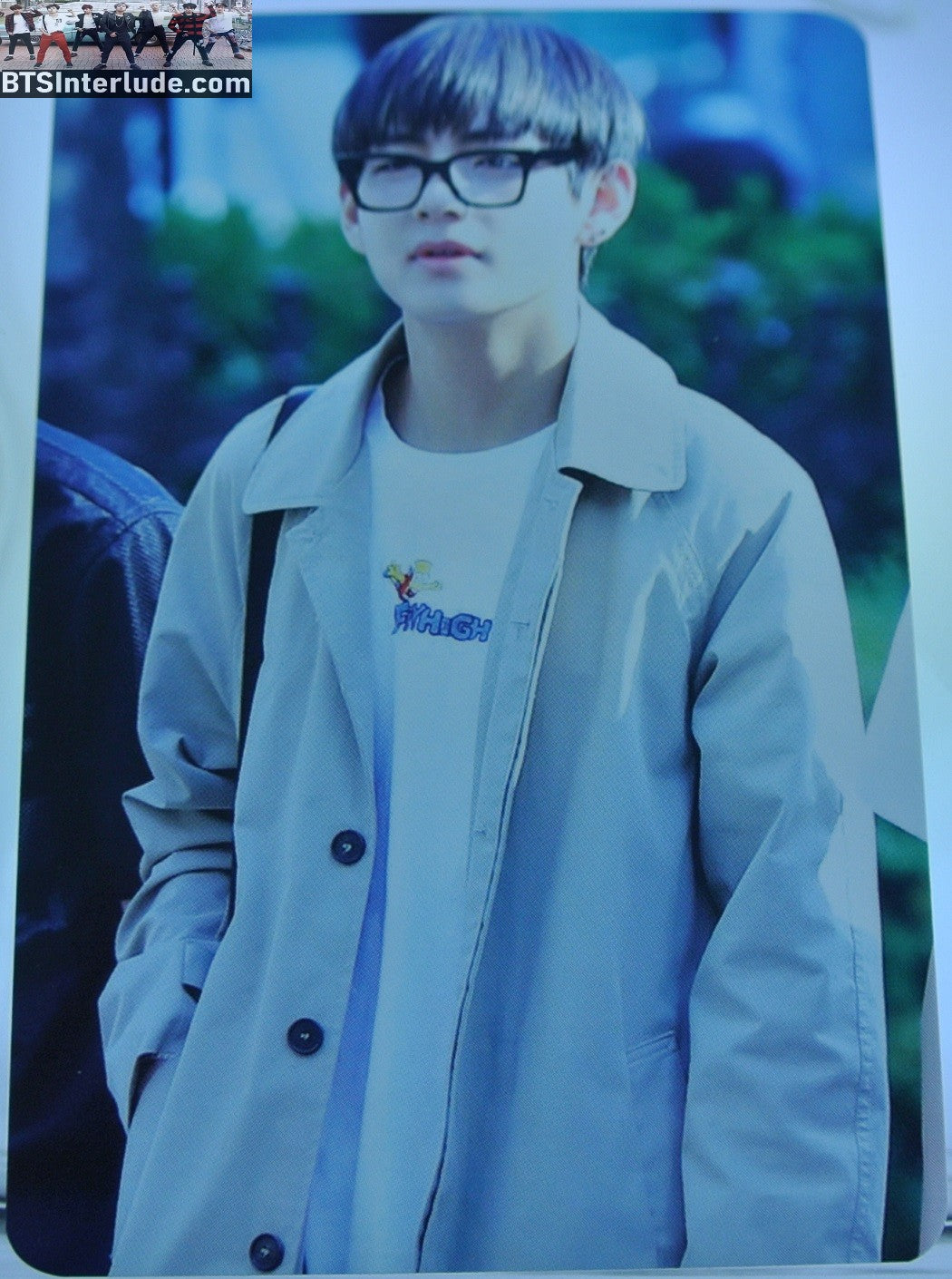 BTS PHOTOCARD FANSITE V KIM TAEHYUNG 김태형 TAN JACKET GLASSES VELICITAS FANSITE ONE OF A KIND PHOTO CARD