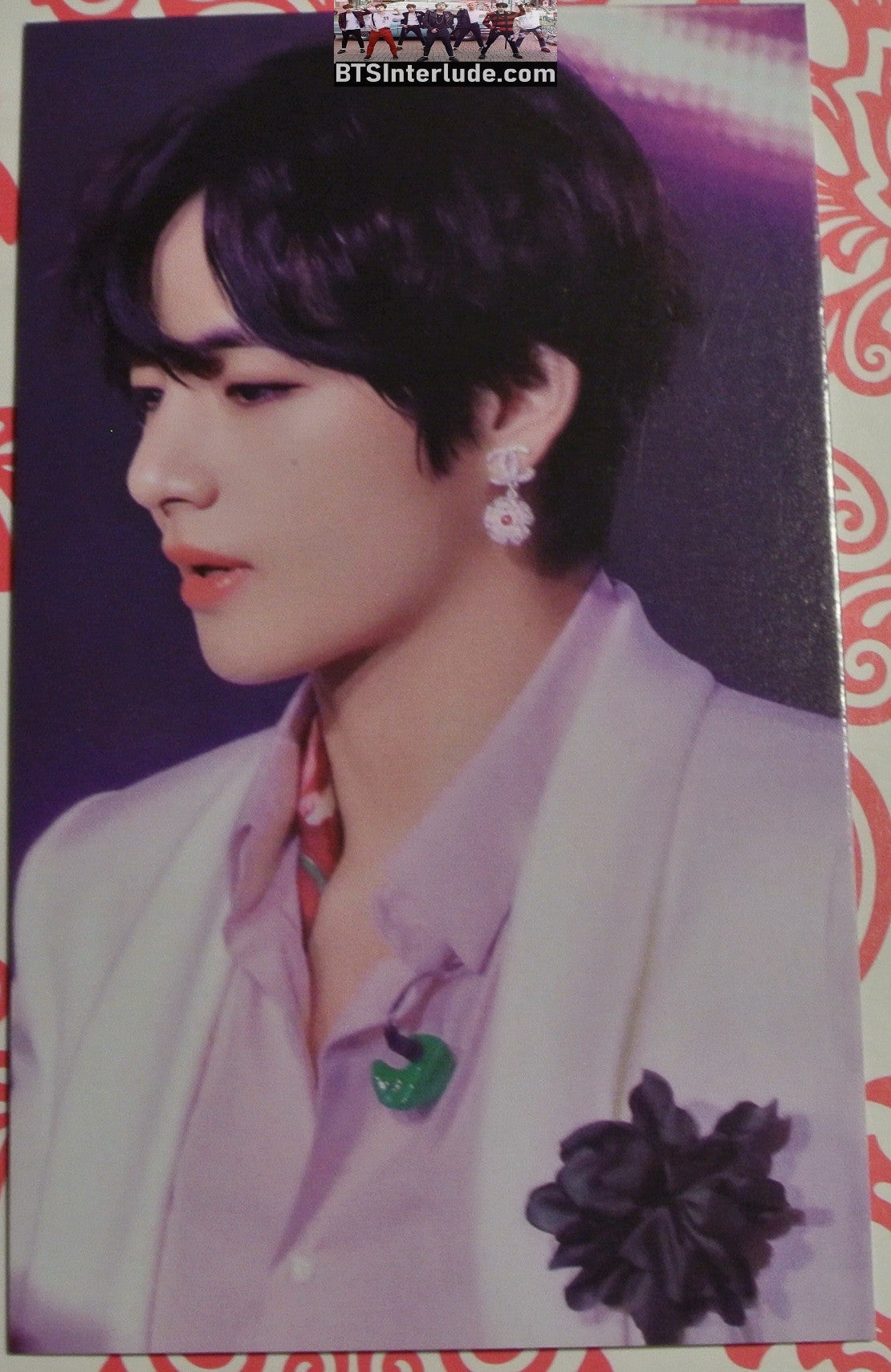 BTS PHOTOCARD V KIM TAEHYUNG WHITE JACKET PINK SHIRT ORACLE V FANSITE