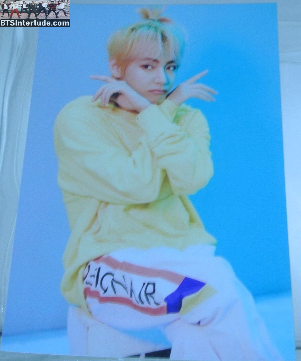 BTS PHOTO FANSITE V KIM TAEHYUNG 김태형 YELLOW SWEATER BLOND HIGH PONYTAIL FANSITE 4" X 6"