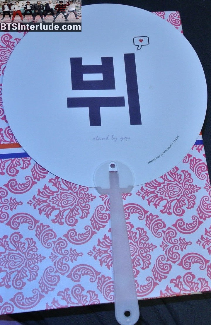 BTS PICKET V KIM TAEHYUNG 김태형 FANSIGN EARS FINGER HEART FAN SLOGAN SIGN MY LITTLE VALENTINE FANSITE