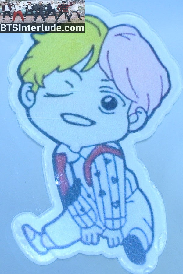 BTS PIN ACRYLIC V KIM TAEHYUNG 김태형 CHIBI IDOL PINK BLOND HAIR BADGE BUTTON