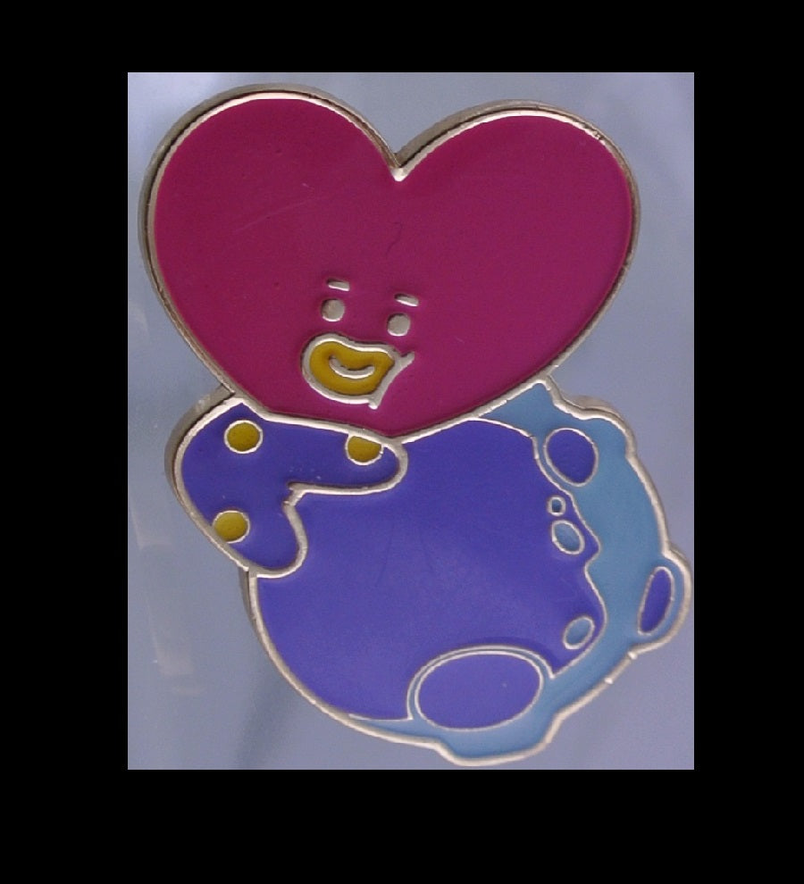 BTS PIN ENAMEL BT21 GOLD TATA EARTH V KIM TAEHYUNG 김태형 OFFICIAL MERCHANDISE BADGE BUTTON