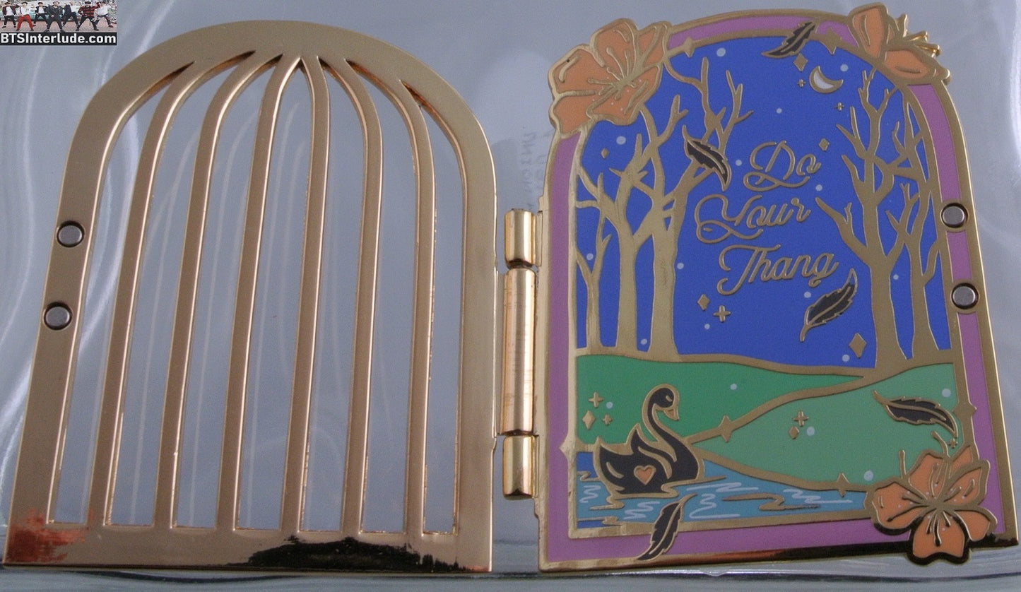 BTS PIN ENAMEL GOLD BLACK SWAN THEME CAGE OPENS THE NICE NOONA PINS JUNGKOOK V JIMIN RM J-HOPE SUGA JIN BADGE BUTTON