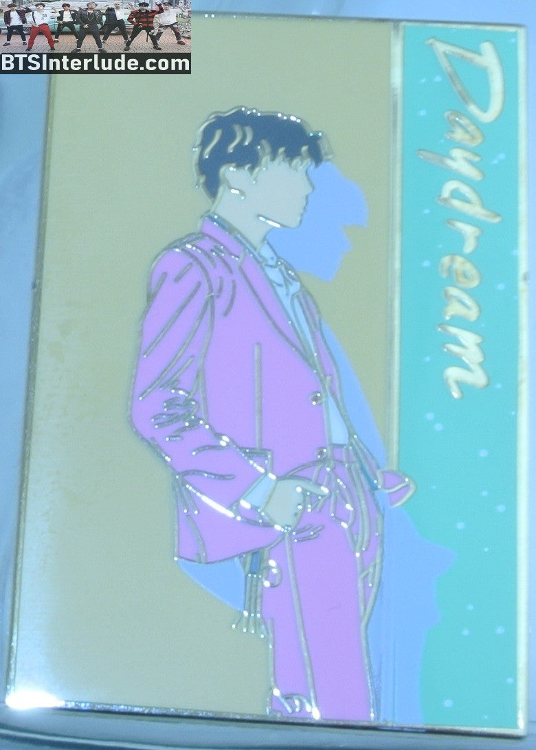 BTS PIN ENAMEL GOLD J-HOPE JUNG HOSEOK 정호석 DAYDREAM PINK SUIT PROFILE BADGE BUTTON