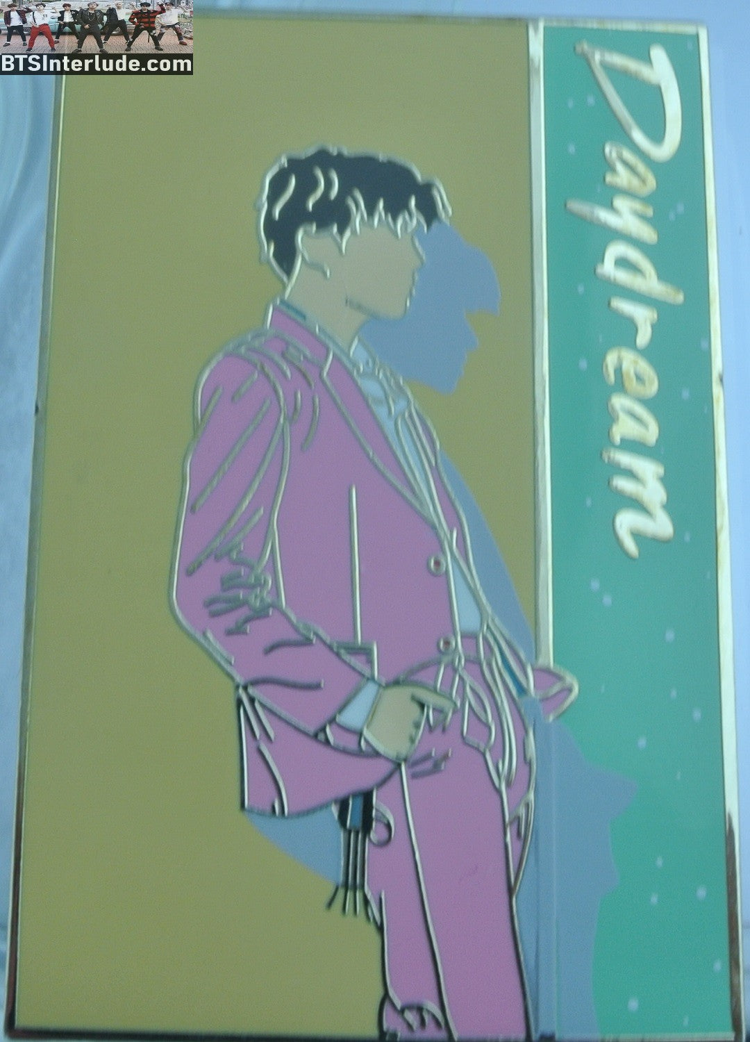 BTS PIN ENAMEL GOLD J-HOPE JUNG HOSEOK 정호석 DAYDREAM PINK SUIT PROFILE BADGE BUTTON