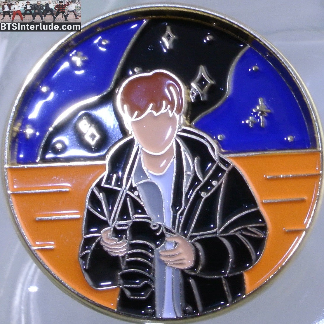 BTS PIN ENAMEL GOLD JEON JUNGKOOK 전정국 SPINNER GOLDEN CLOSET FILMS CAMERA DAY NIGHT BADGE BUTTON