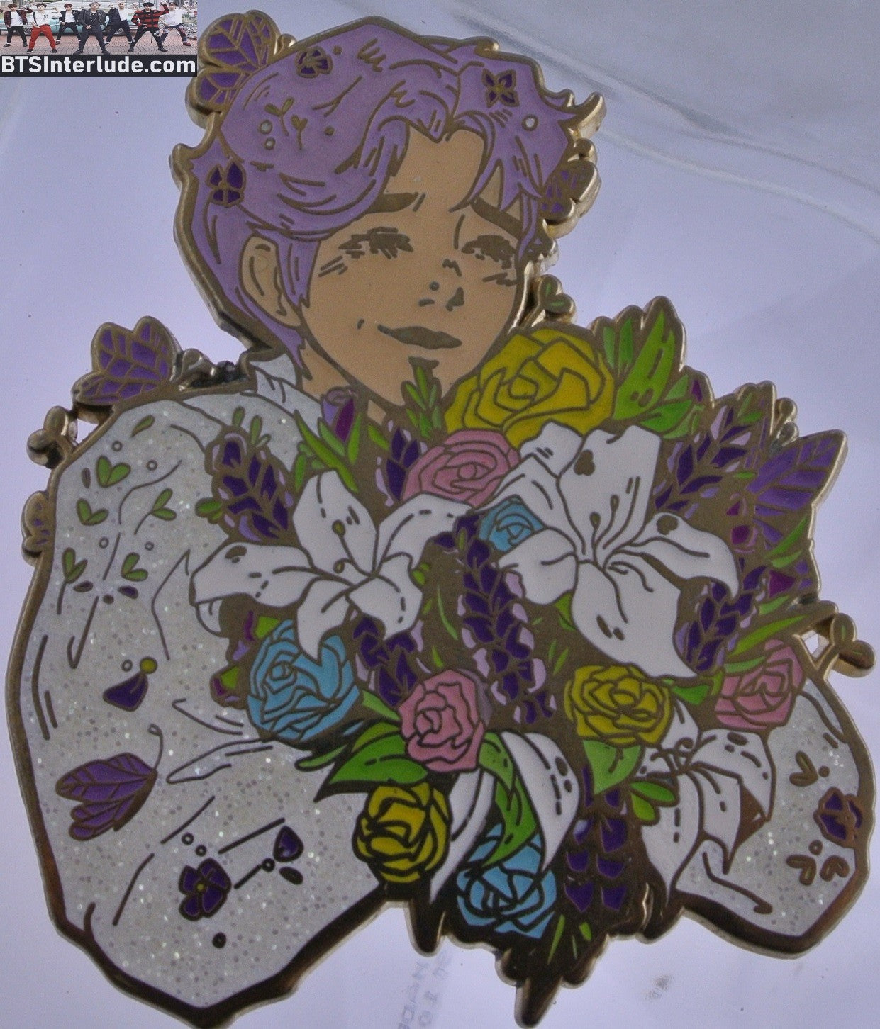 BTS PIN ENAMEL GOLD RM KIM NAMJOON 김남준 LAVENDER HAIR PURPLE WHITE SHIRT FLOWERS MANQCHI PINS BADGE BUTTON