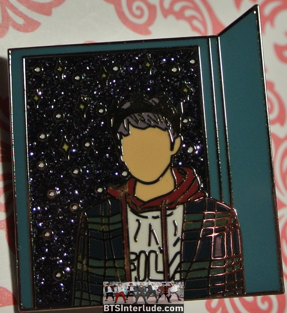 BTS PIN ENAMEL GOLD RM KIM NAMJOON 김남준 SPRING DAY CROWN BADGE BUTTON