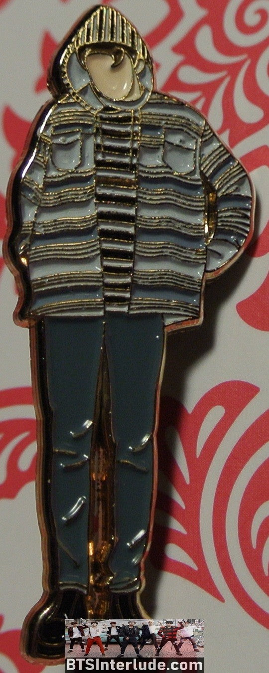 BTS PIN ENAMEL GOLD RM KIM NAMJOON 김남준 GREY STRIPED JACKET COAT BADGE BUTTON