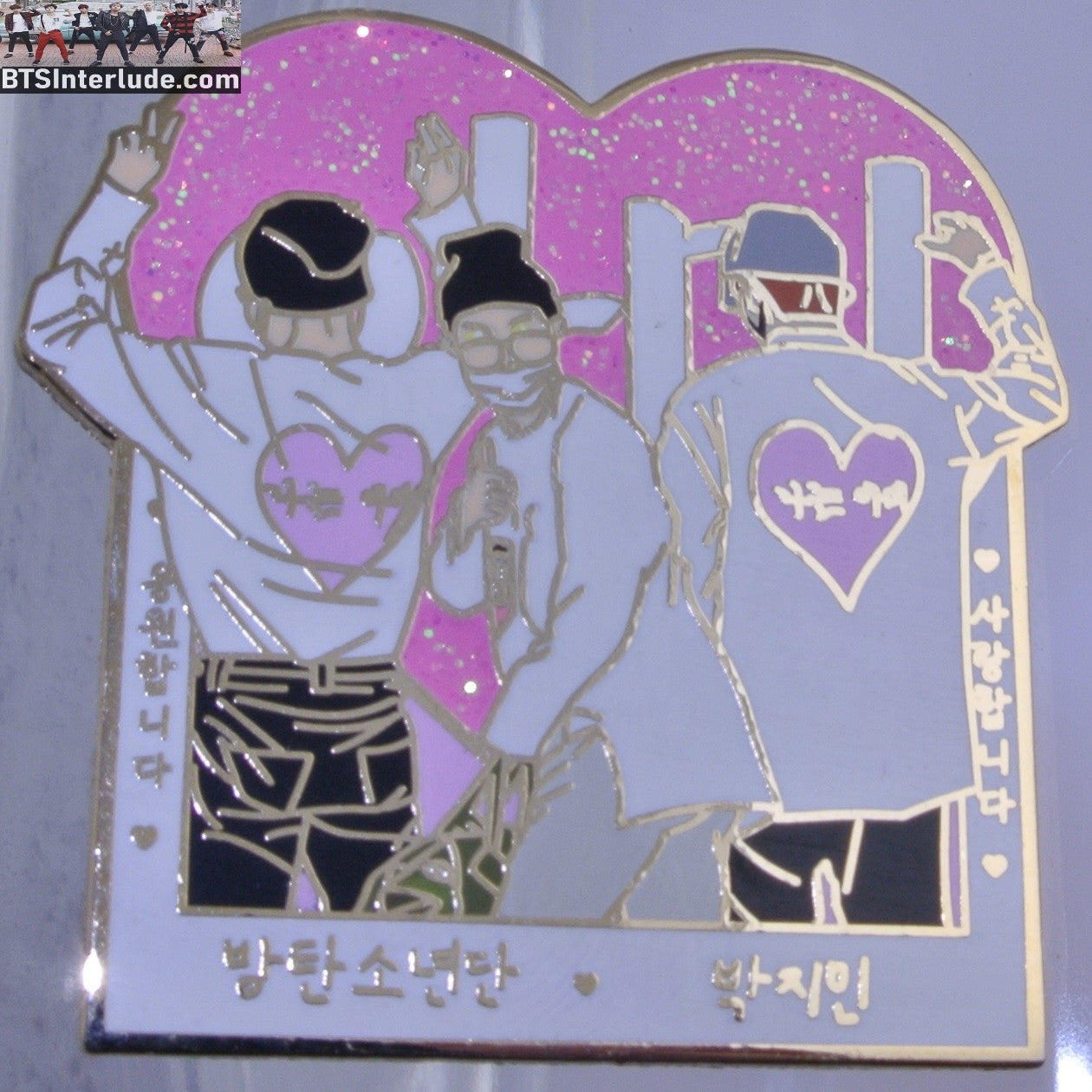 BTS PIN ENAMEL GOLD SUB-UNIT V KIM TAEHYUNG PARK JIMIN J-HOPE JUNG HOSEOK AIRPORT FASHION PENALTY RUN BTS 68 SERENDIPITY PARADE PINS BADGE BUTTON