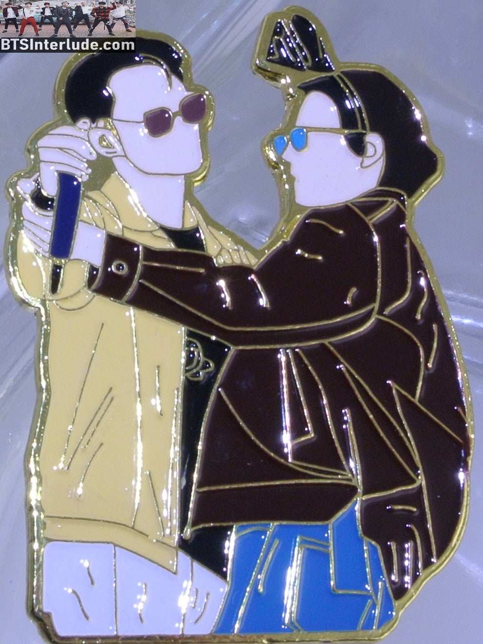 BTS PIN ENAMEL GOLD SUB-UNIT V KIM TAEHYUNG JEON JUNGKOOK DANCING PTD PERMISSION TO DANCE CONCERT BADGE BUTTON