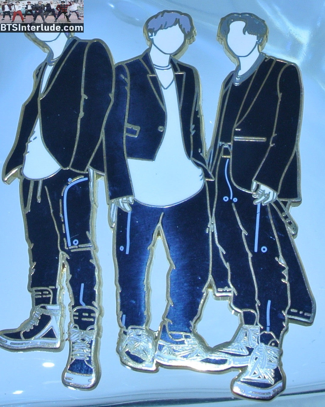 BTS PIN ENAMEL GOLD SUB-UNIT RAPLINE RM KIM NAMJOON SUGA MIN YOONGI J-HOPE JUNG HOSEOK BLACK SUITS BADGE BUTTON