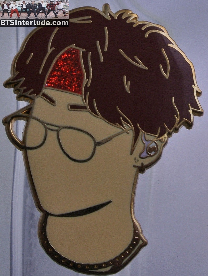 BTS PIN ENAMEL GOLD SUGA MIN YOONGI 민윤기 RED BANDANA GLASSES BADGE BUTTON