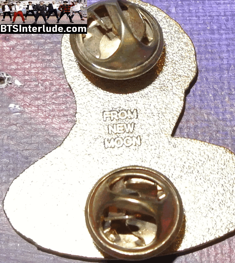 BTS PIN ENAMEL GOLD V KIM TAEHYUNG 김태형 FACT MUSIC AWARDS APRIL 2019 BROWN JACKET FROM NEW MOON PINS BADGE BUTTON