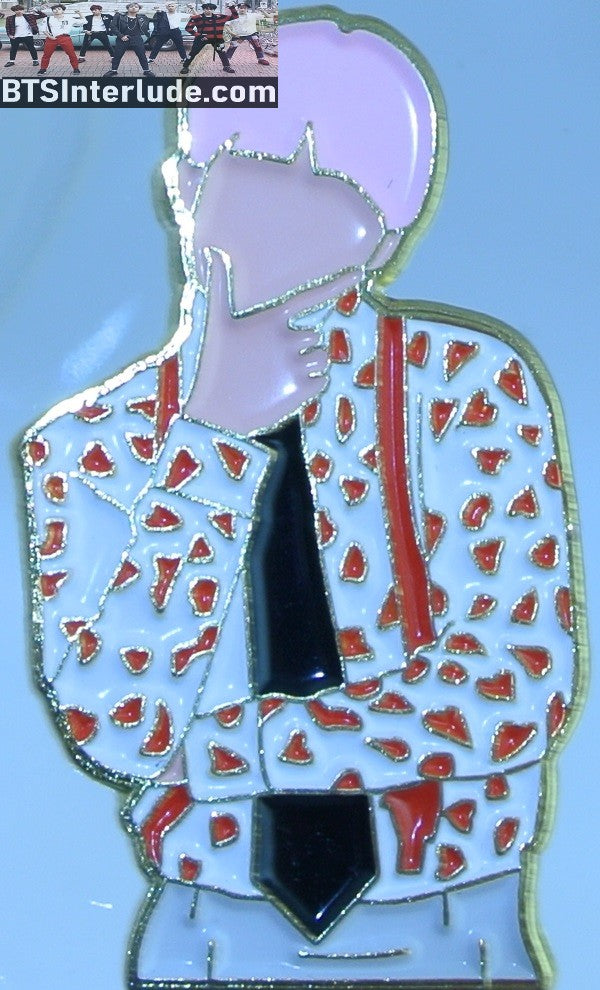 BTS PIN ENAMEL GOLD V KIM TAEHYUNG 김태형 IDOL MUSIC VIDEO PINK HAIR BADGE BUTTON