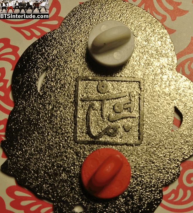 BTS PIN ENAMEL GUNMETAL RM KIM NAMJOON 김남준 RED WHITE SNAKE FRAME BADGE BUTTON