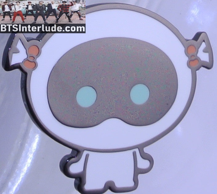 BTS PIN ENAMEL GUNMETAL JIN KIM SEOKJIN 김석진 WOOTTEO ASTRONAUT PIGTAILS BADGE BUTTON