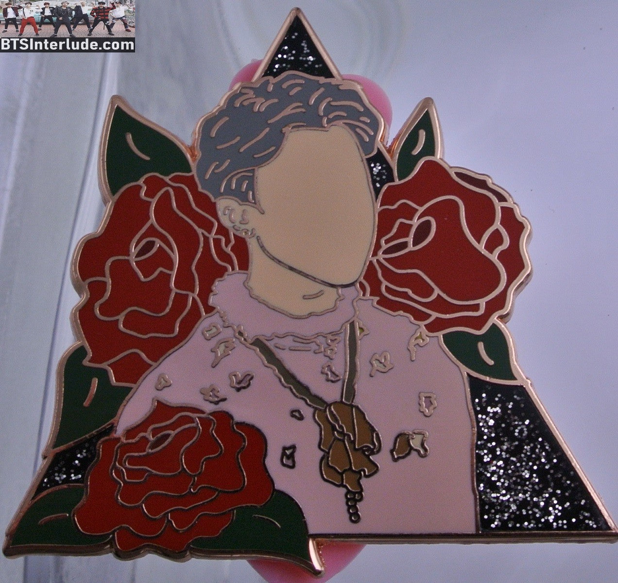 BTS PIN ENAMEL ROSE GOLD COPPER PARK JIMIN 박지민 SILVER HAIR PINK SHIRT RED FLOWERS BADGE BUTTON