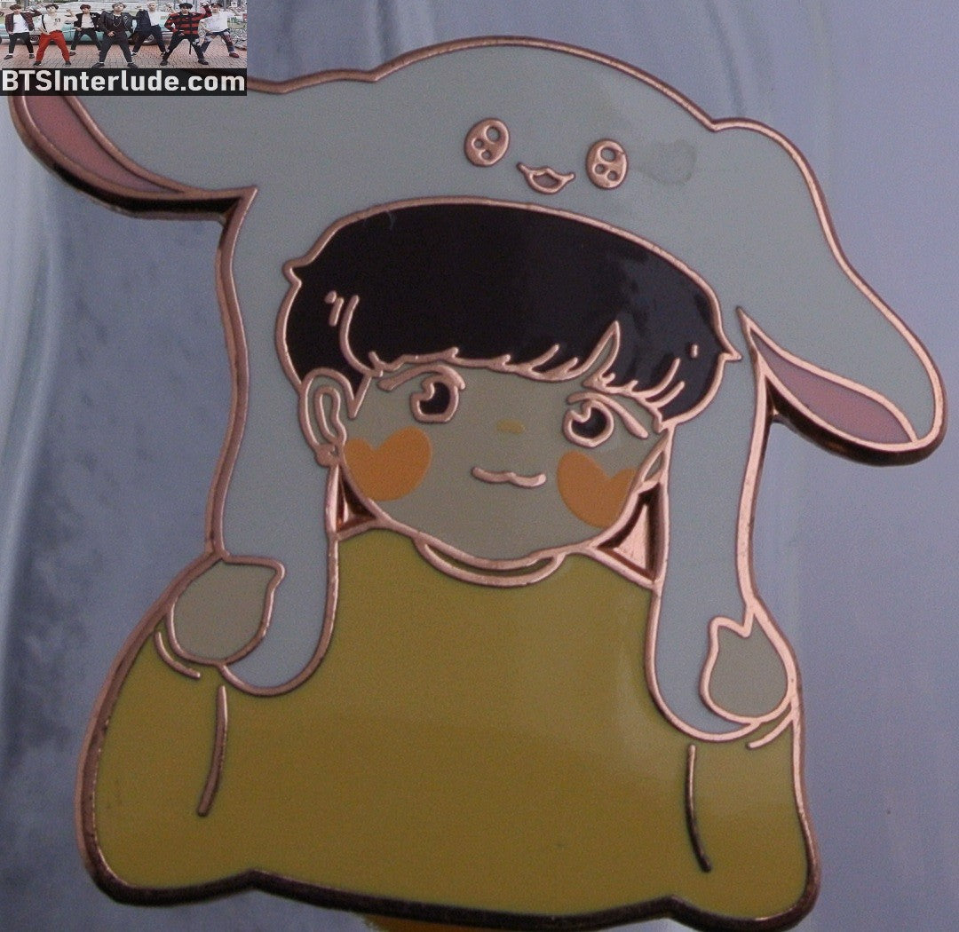 BTS PIN ENAMEL ROSE GOLD COPPER JEON JUNGKOOK 전정국 YELLOW SWEATER BUNNY EARS HAT RUN BTS EPISODE 59 60 BADGE BUTTON