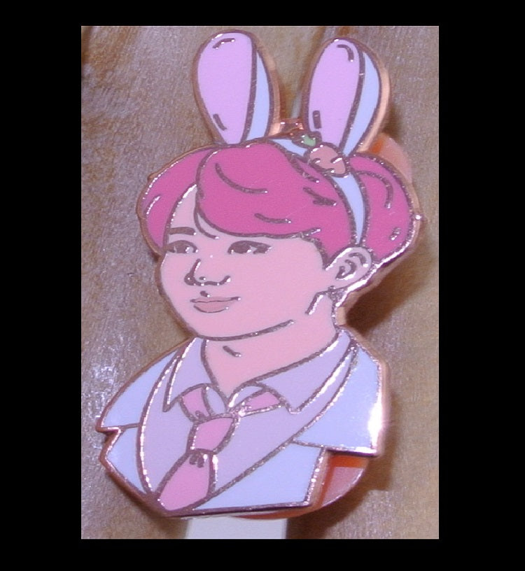BTS PIN ENAMEL ROSE GOLD COPPER JEON JUNGKOOK 전정국 WHITE SUIT BUNNY EARS LIGHTERS FLAME PINS BADGE BUTTON