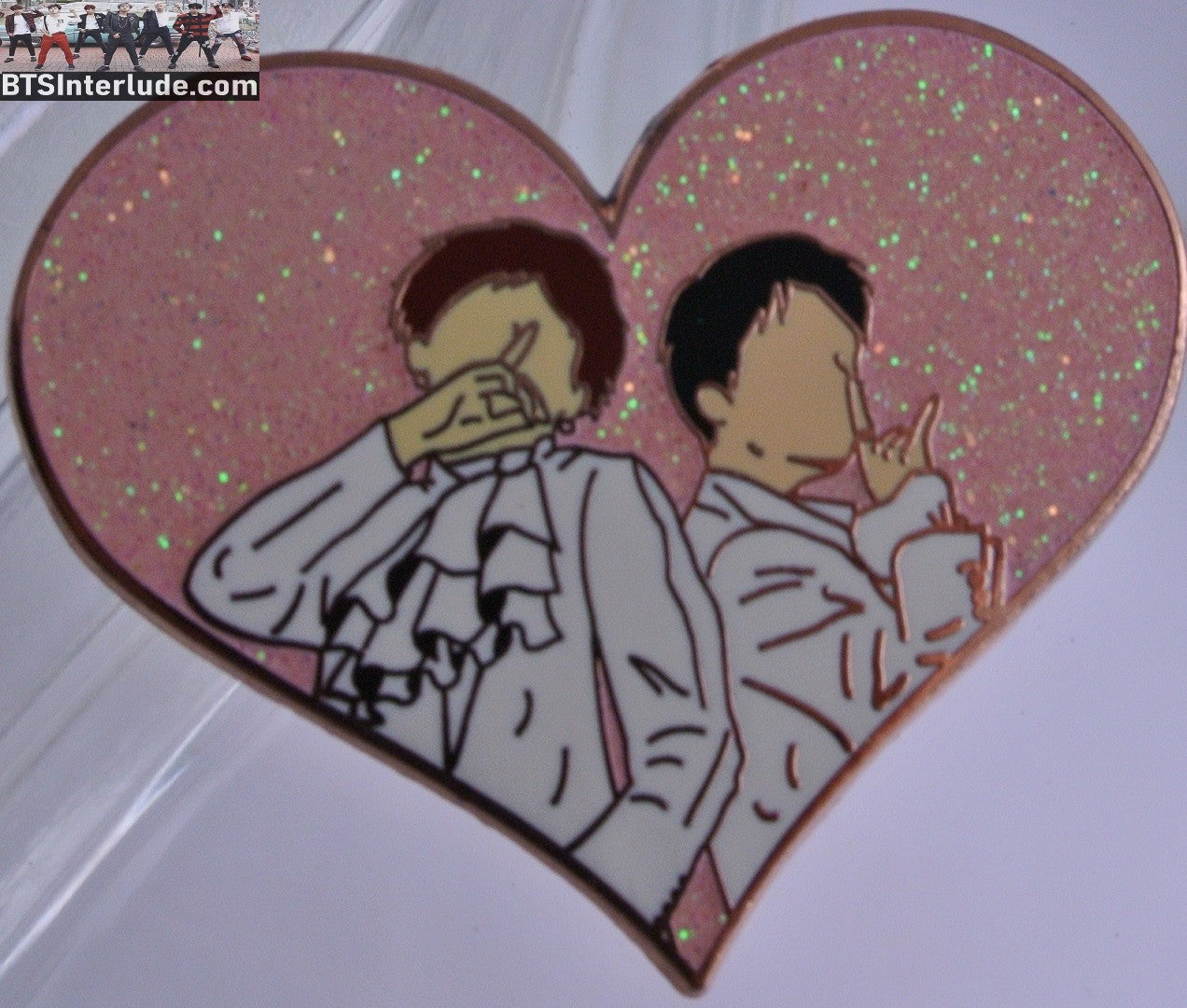BTS PIN ENAMEL ROSE GOLD COPPER SUB-UNIT SUGA MIN YOONGI J-HOPE JUNG HOSEOK PINK GLITTER HEART BADGE BUTTON