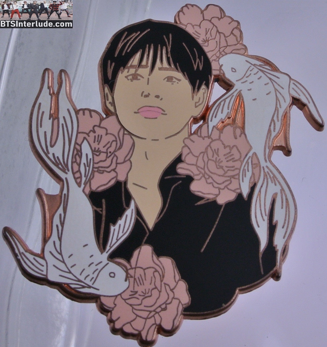 BTS PIN ENAMEL ROSE GOLD COPPER V KIM TAEHYUNG 김태형 KOI FISH PINK FLOWERS BLACK SHIRT ROSIE BANGTAN PINS BADGE BUTTON