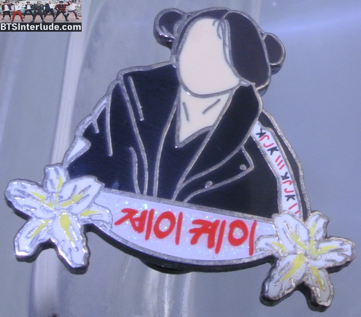 BTS PIN ENAMEL SILVER JEON JUNGKOOK 전정국 BUNS BLACK JACKET TINY VANTE PINS BADGE BUTTON