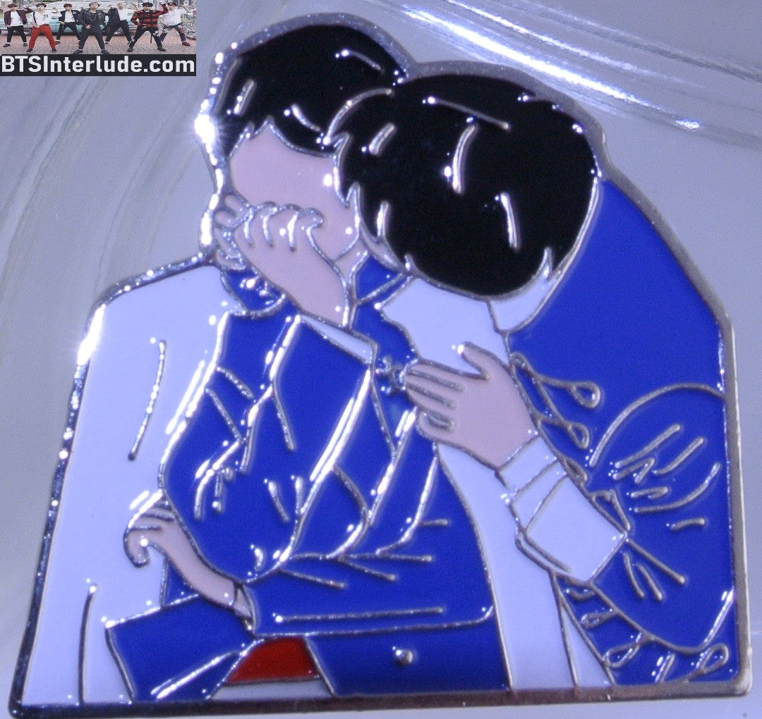 BTS PIN ENAMEL SILVER SUB-UNIT JEON JUNGKOOK KISSING V KIM TAEHYUNG CHEEK JAPAN FANMEET BADGE BUTTON