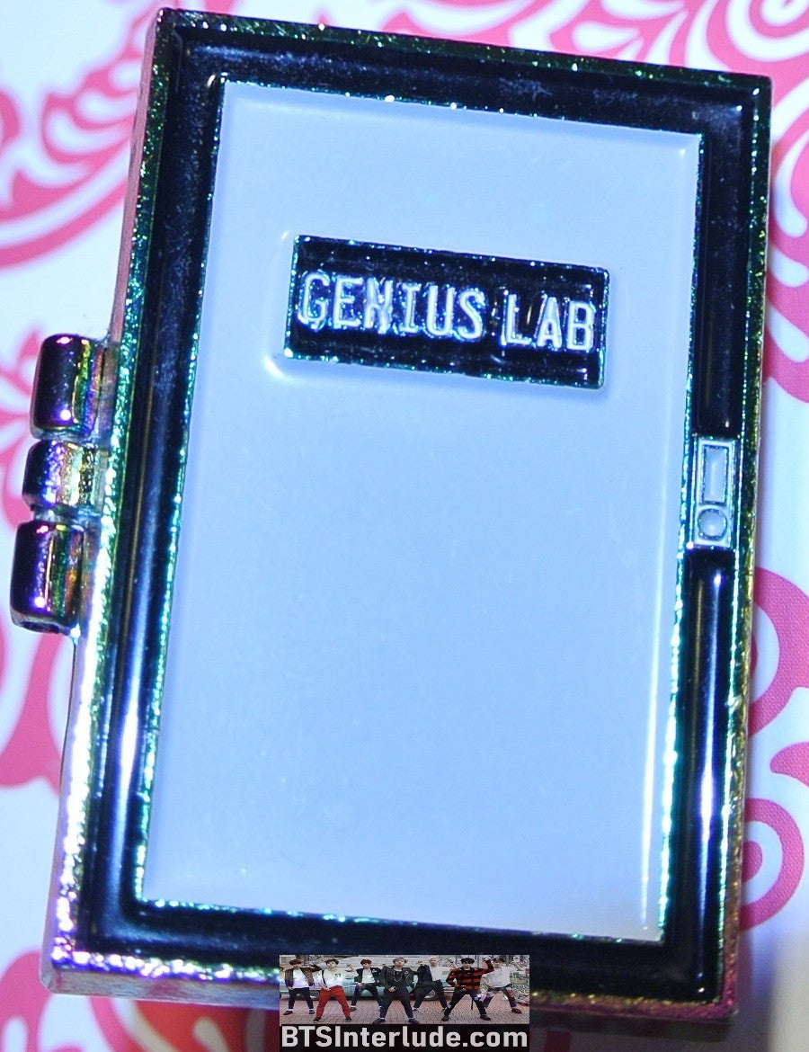BTS PIN ENAMEL SILVER SUGA MIN YOONGI 민윤기 STUDIO GENIUS STUDIO OPENS BADGE BUTTON