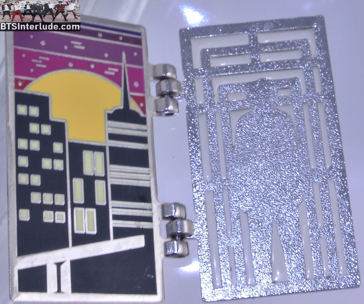 BTS PIN ENAMEL SILVER SUGA MIN YOONGI 민윤기 SEESAW GATE OPENS INTO CITYSCAPE BADGE BUTTON
