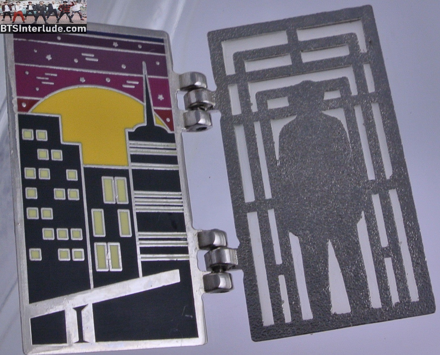 BTS PIN ENAMEL SILVER SUGA MIN YOONGI 민윤기 SEESAW GATE OPENS INTO CITYSCAPE BADGE BUTTON