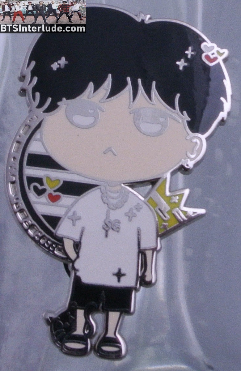 BTS PIN ENAMEL SILVER SUGA MIN YOONGI 민윤기 BLACK HAIR WHITE SG SHIRT BLACK CAT BADGE BUTTON