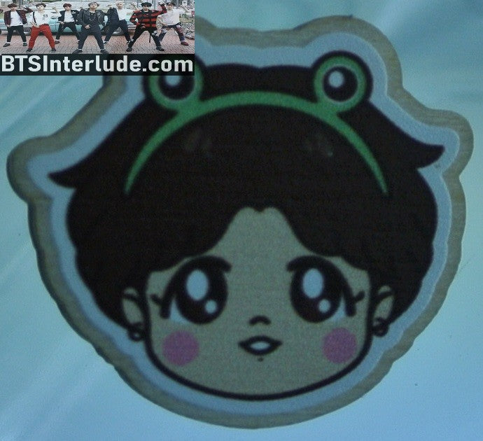 BTS PIN WOOD JEON JUNGKOOK 전정국 CHIBI FROG EYES HEADBAND BADGE BUTTON